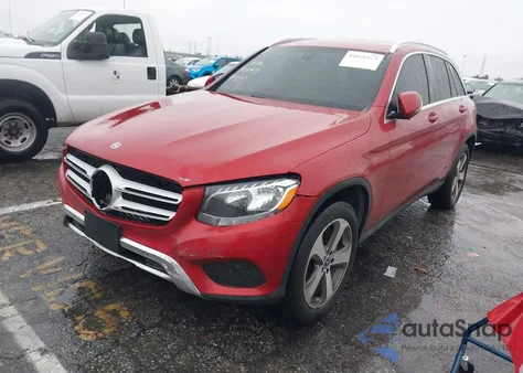2017 Mercedes-Benz Glc 300 z USA, uszkodzony, nr VIN WDC0G4JB9HV011395